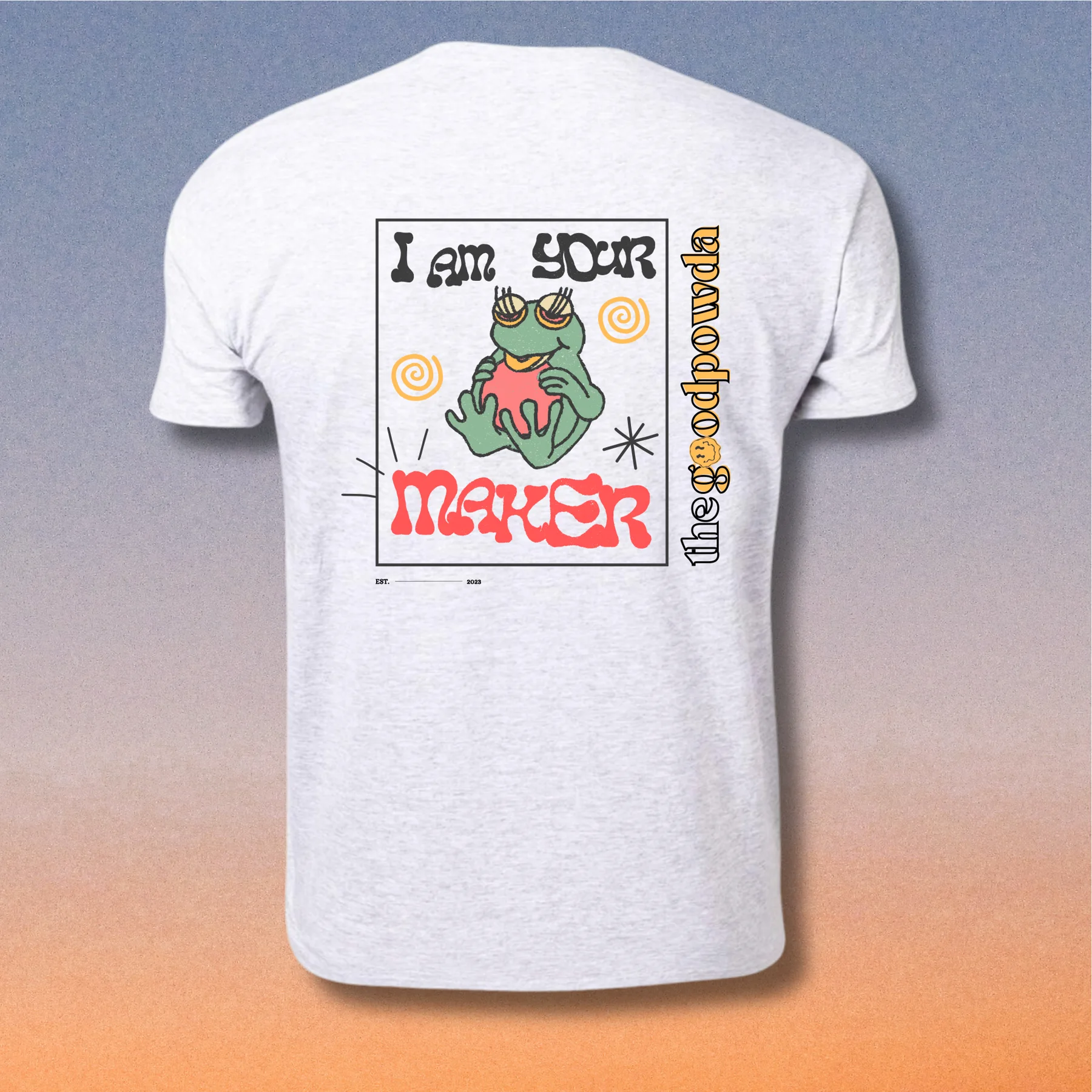Camiseta I am your Maker, espalda, sobre un degradado de atardecer