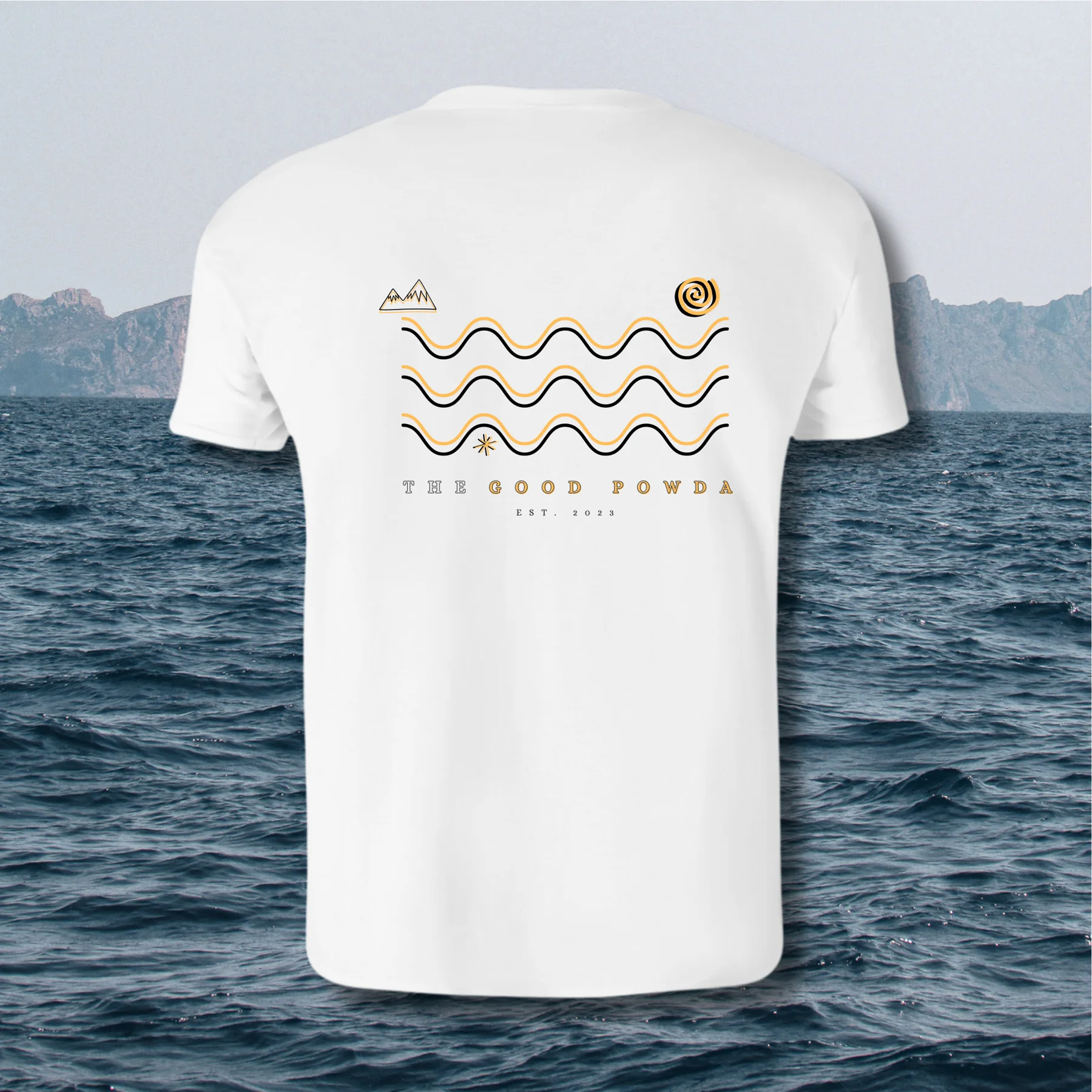 Camiseta de olas, espalda, frente al mar